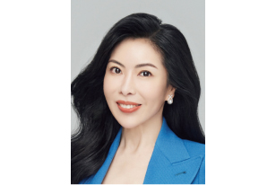 李菁 女士，安永(中国)企业咨询有限公司合伙人